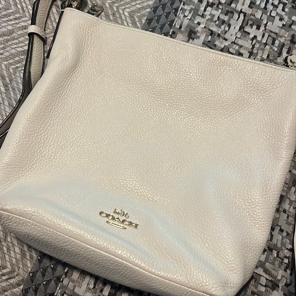 Off White coach purse and crossbody with wallet